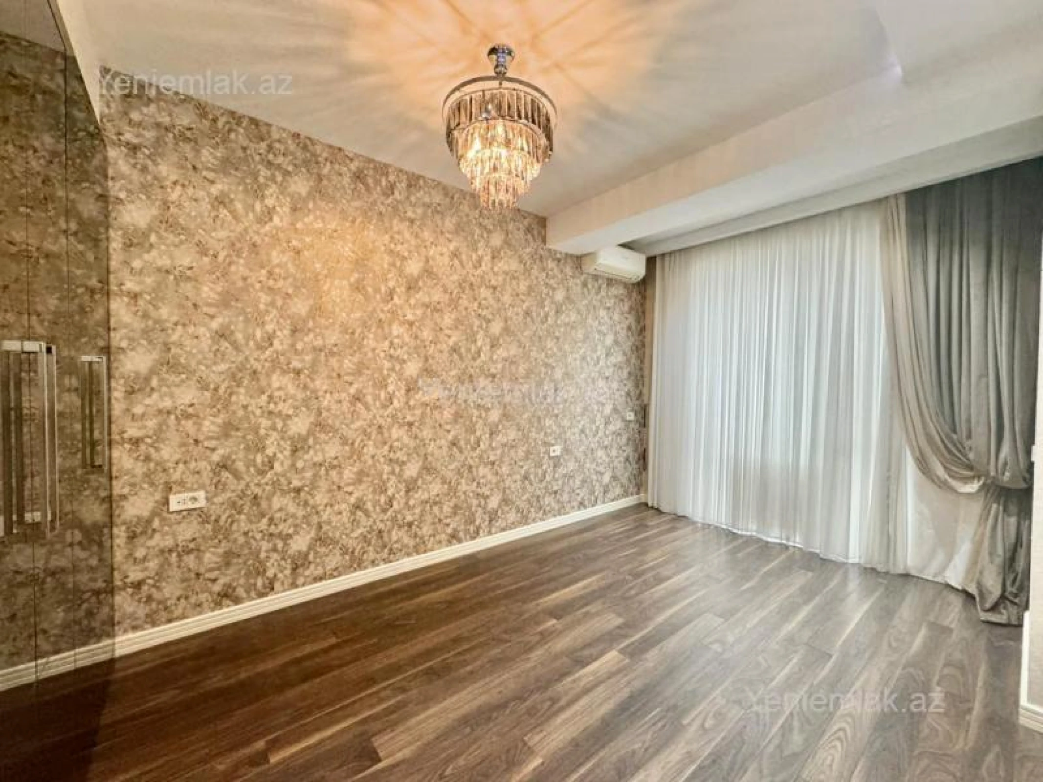Satılır 3 otaqlı yeni tikili 148 m²