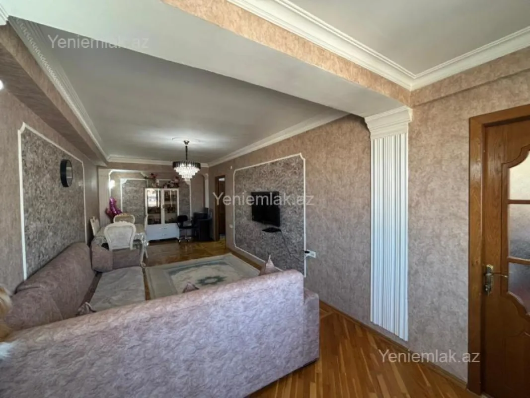 Satılır 3 otaqlı yeni tikili 81 m²