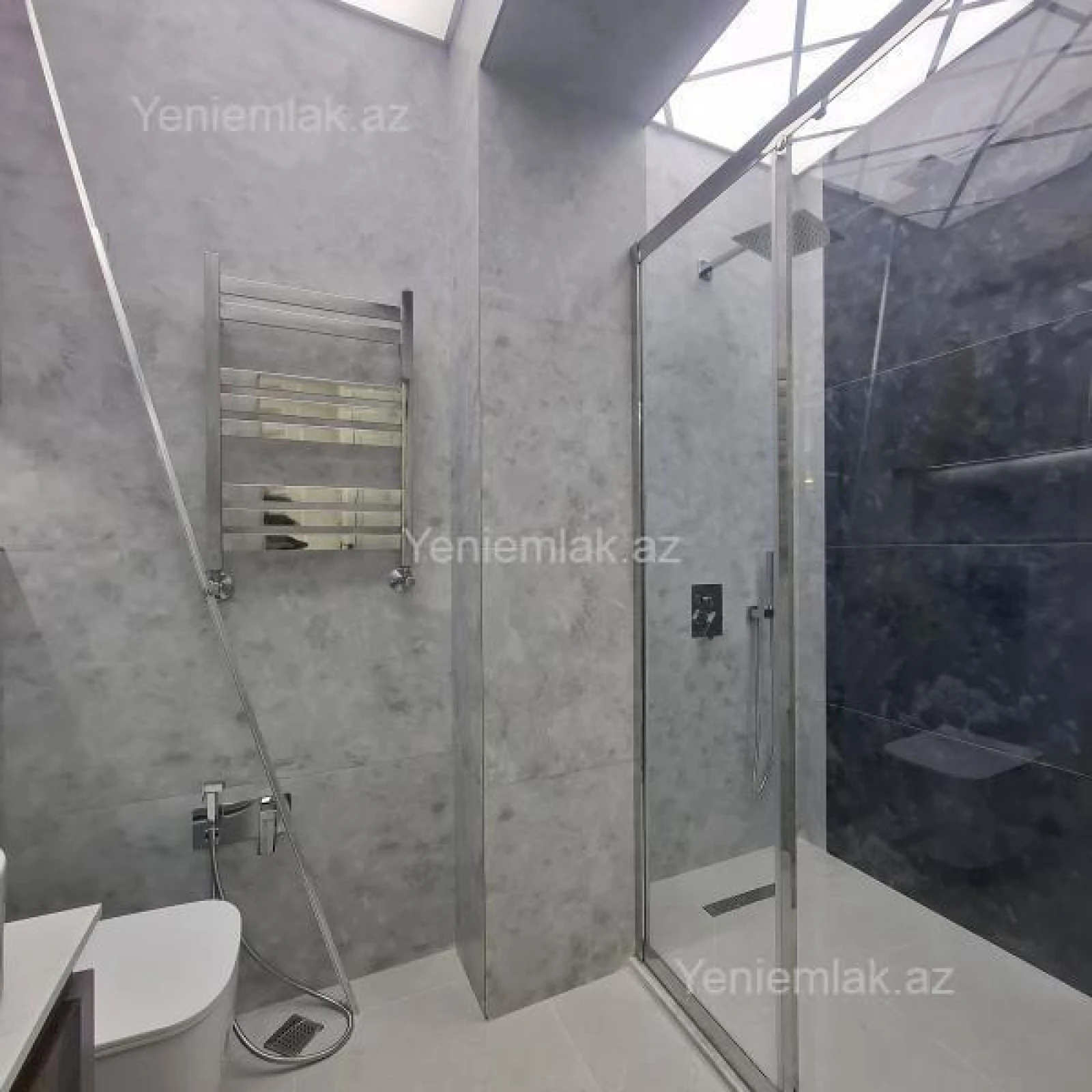 Satılır 2 otaqlı yeni tikili 78 m²