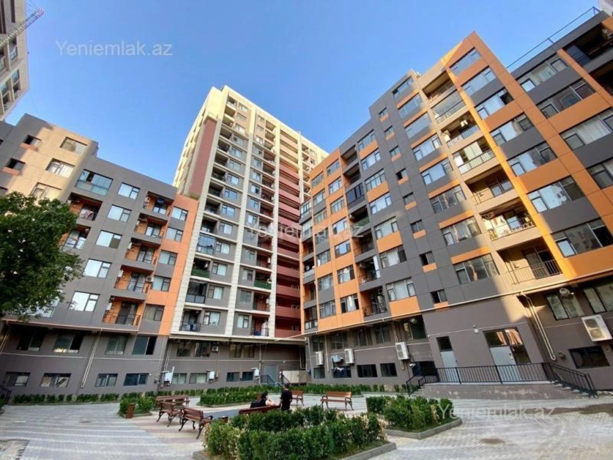 Satılır 3 otaqlı yeni tikili 105 m²