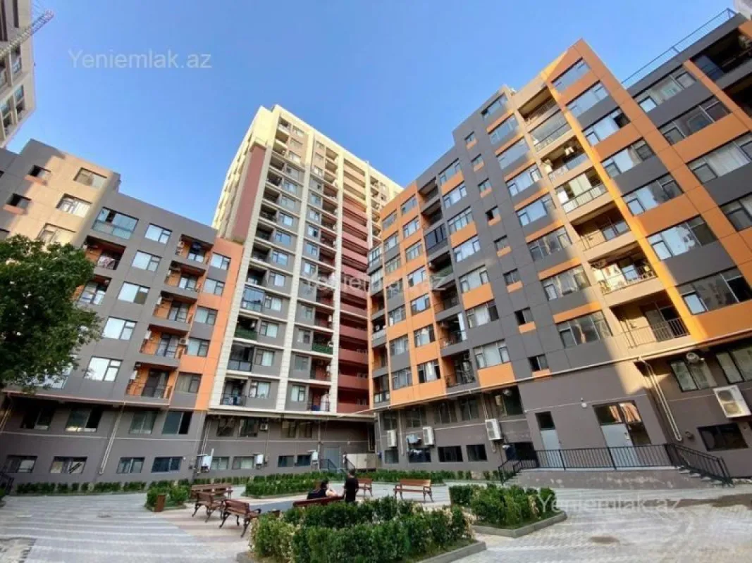 Satılır 3 otaqlı yeni tikili 105 m²
