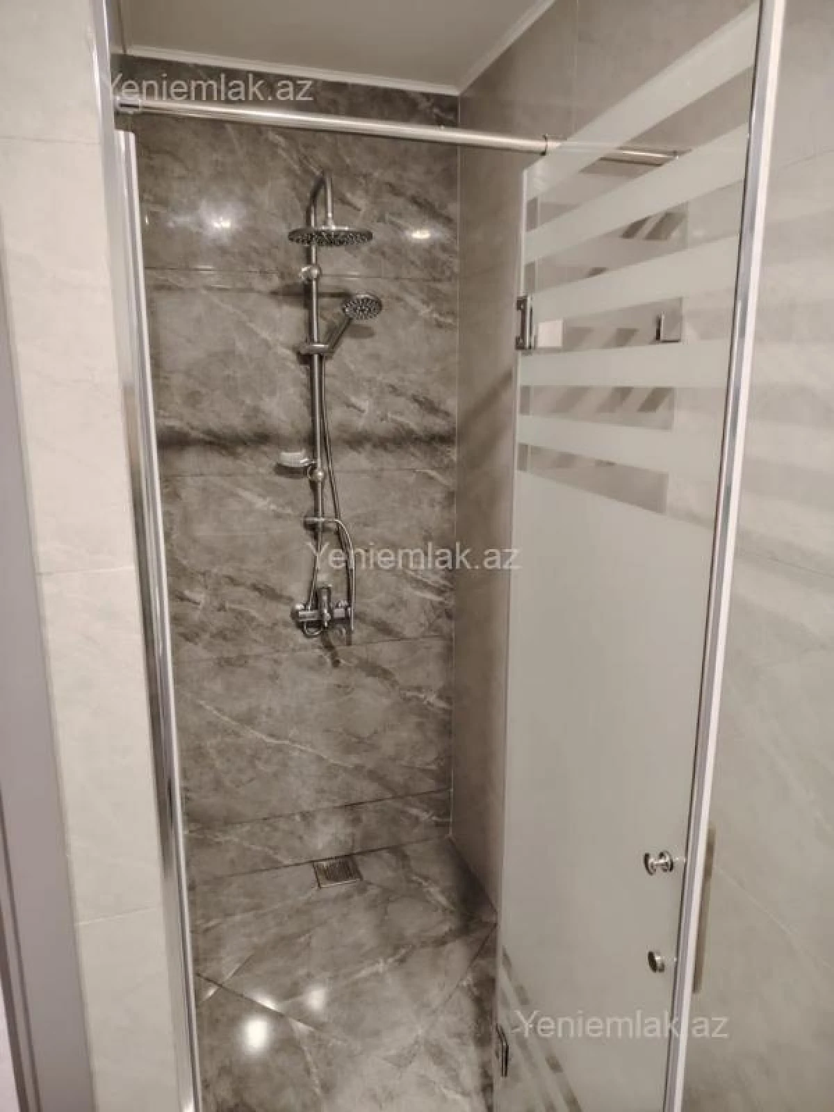 Satılır 2 otaqlı yeni tikili 65 m²