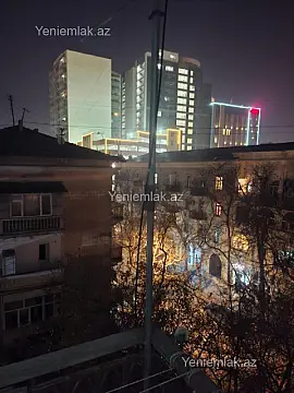 Satılır 3 otaqlı köhnə tikili 80 m²