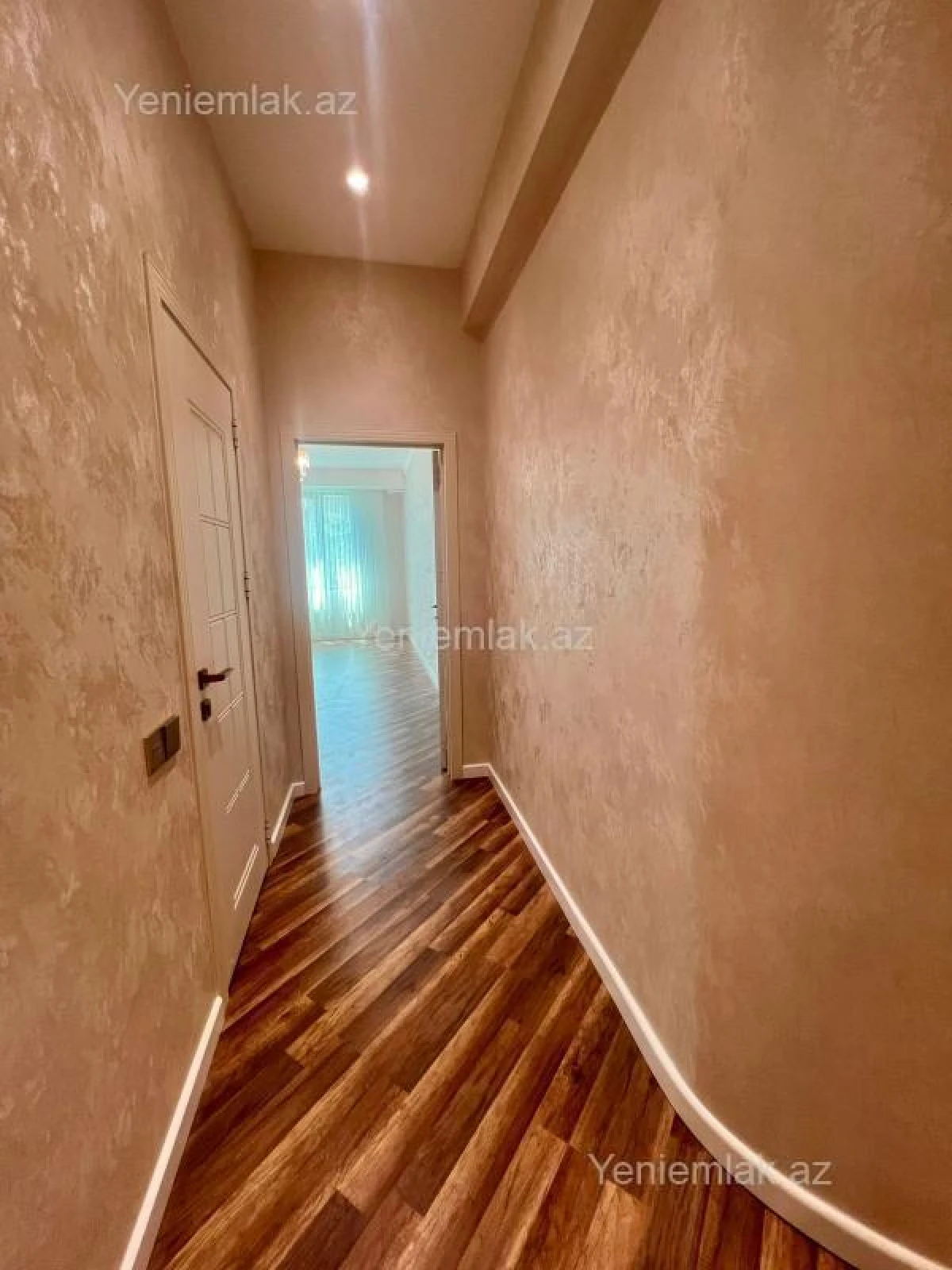 Satılır 3 otaqlı yeni tikili 95 m²