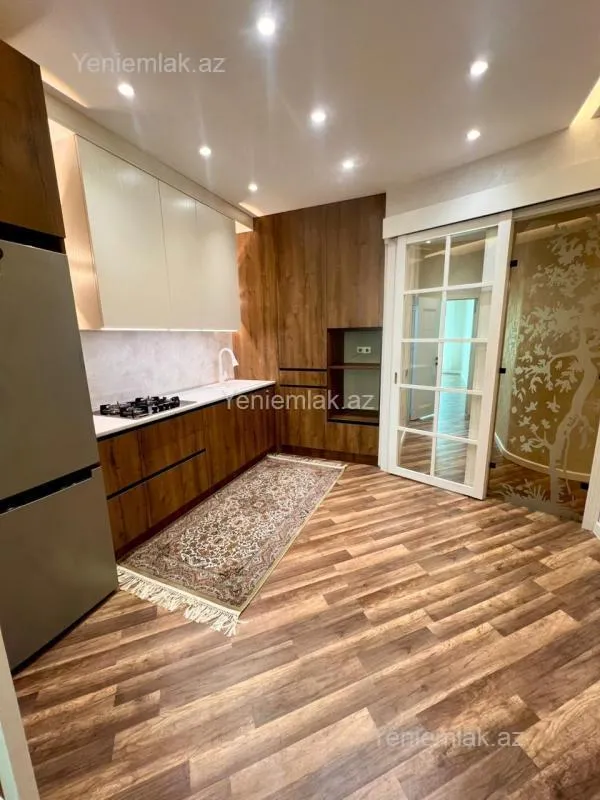 Satılır 3 otaqlı yeni tikili 95 m²