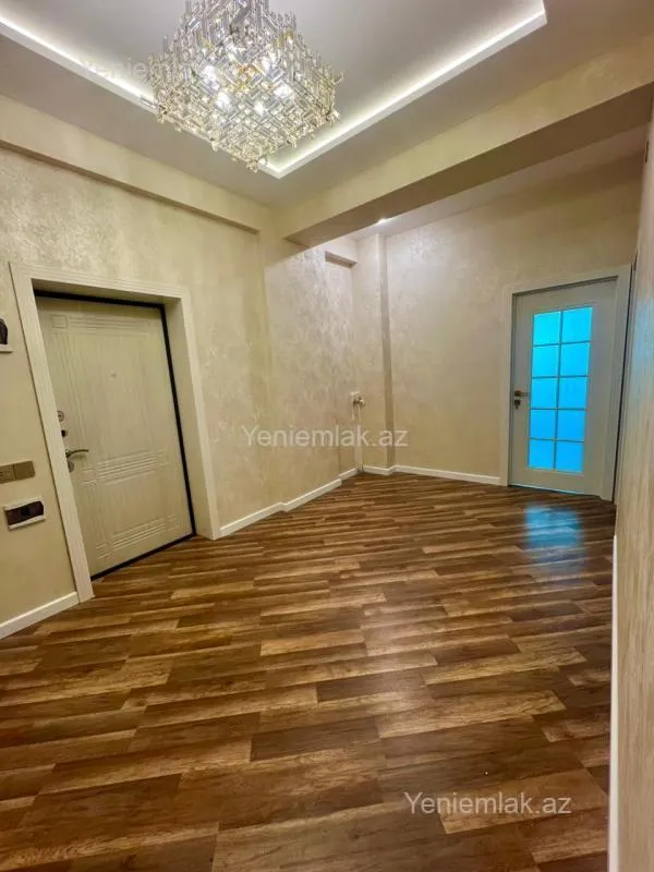 Satılır 3 otaqlı yeni tikili 95 m²