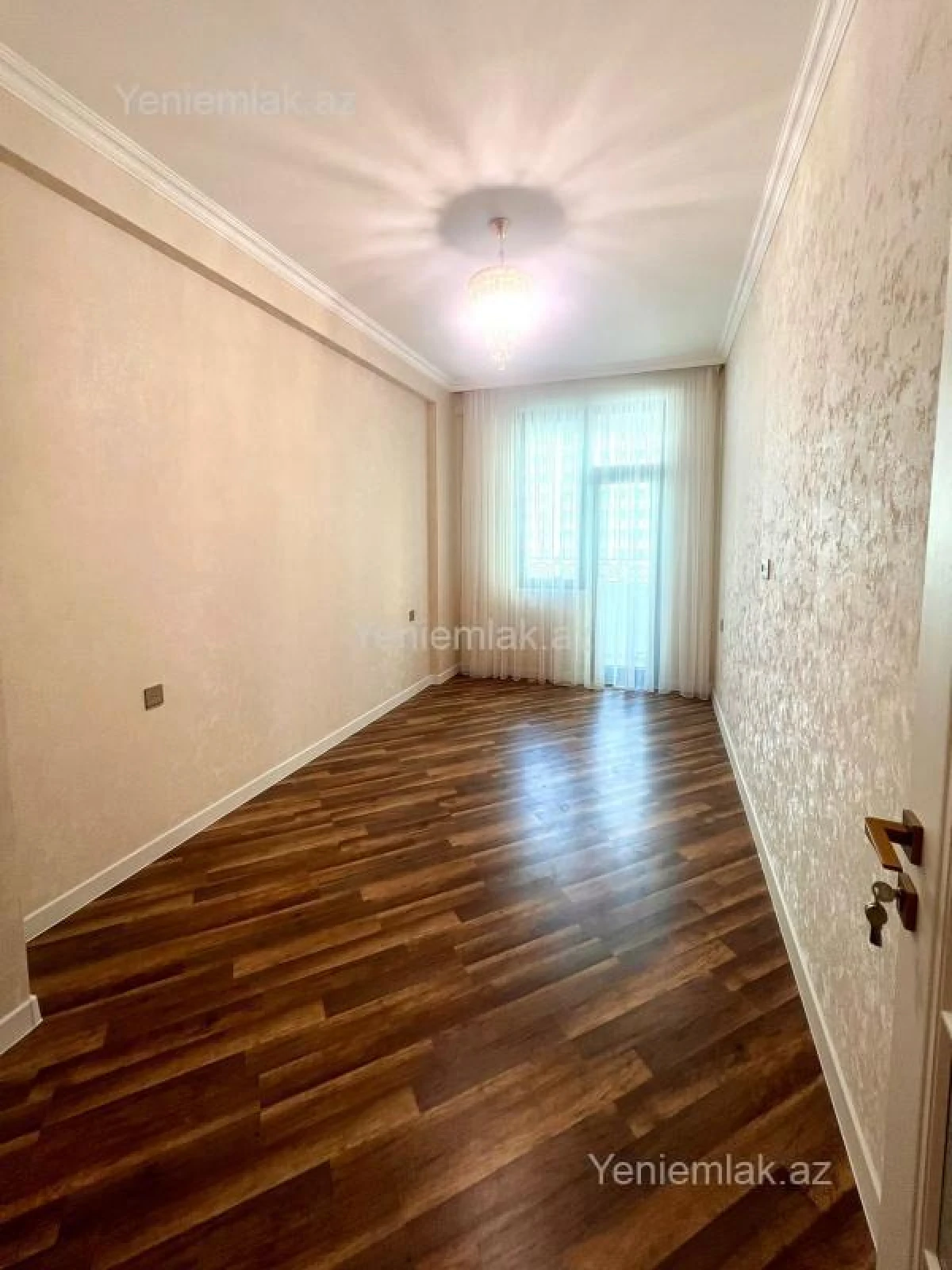 Satılır 3 otaqlı yeni tikili 95 m²