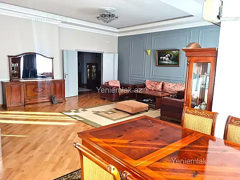 Satılır 4 otaqlı yeni tikili 240 m²