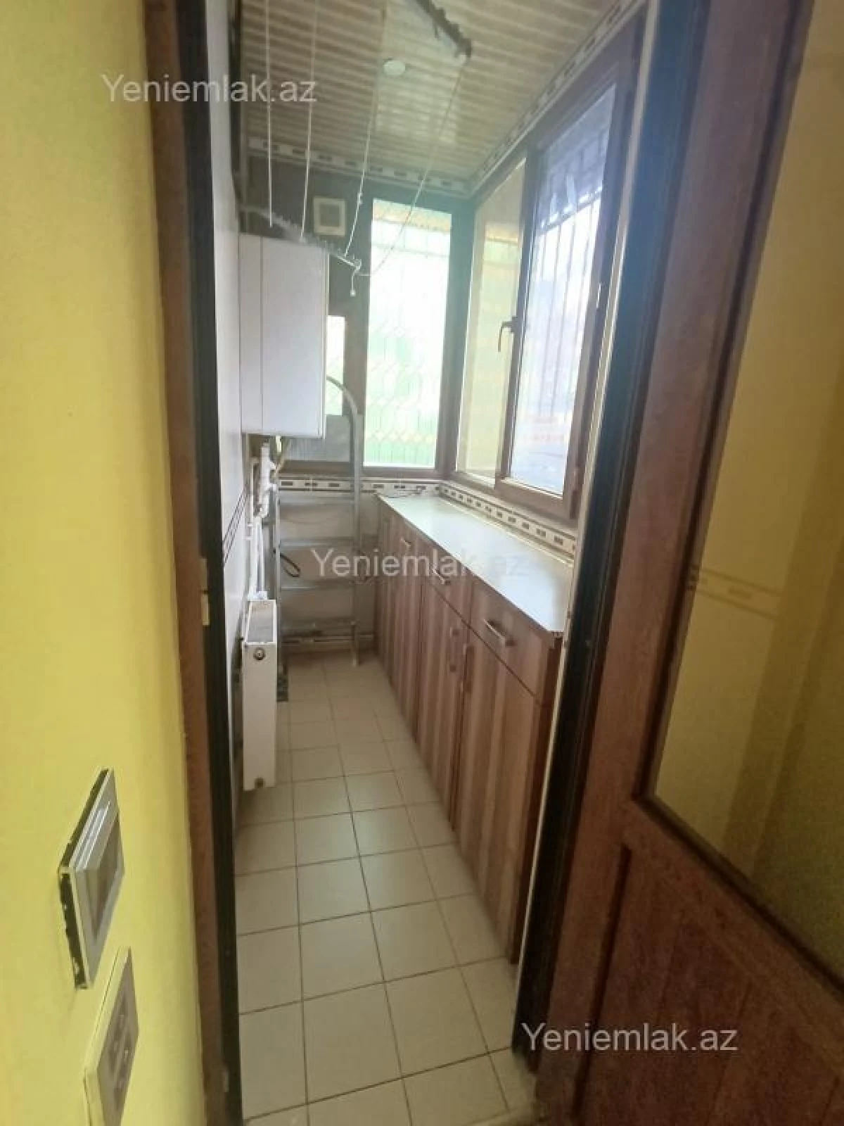 Satılır 2 otaqlı köhnə tikili 55 m²
