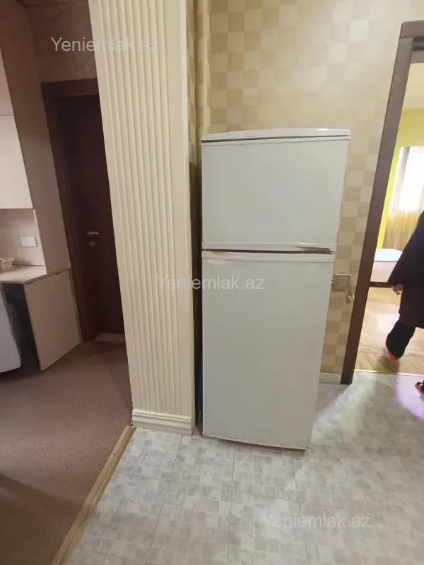 Satılır 2 otaqlı köhnə tikili 55 m²