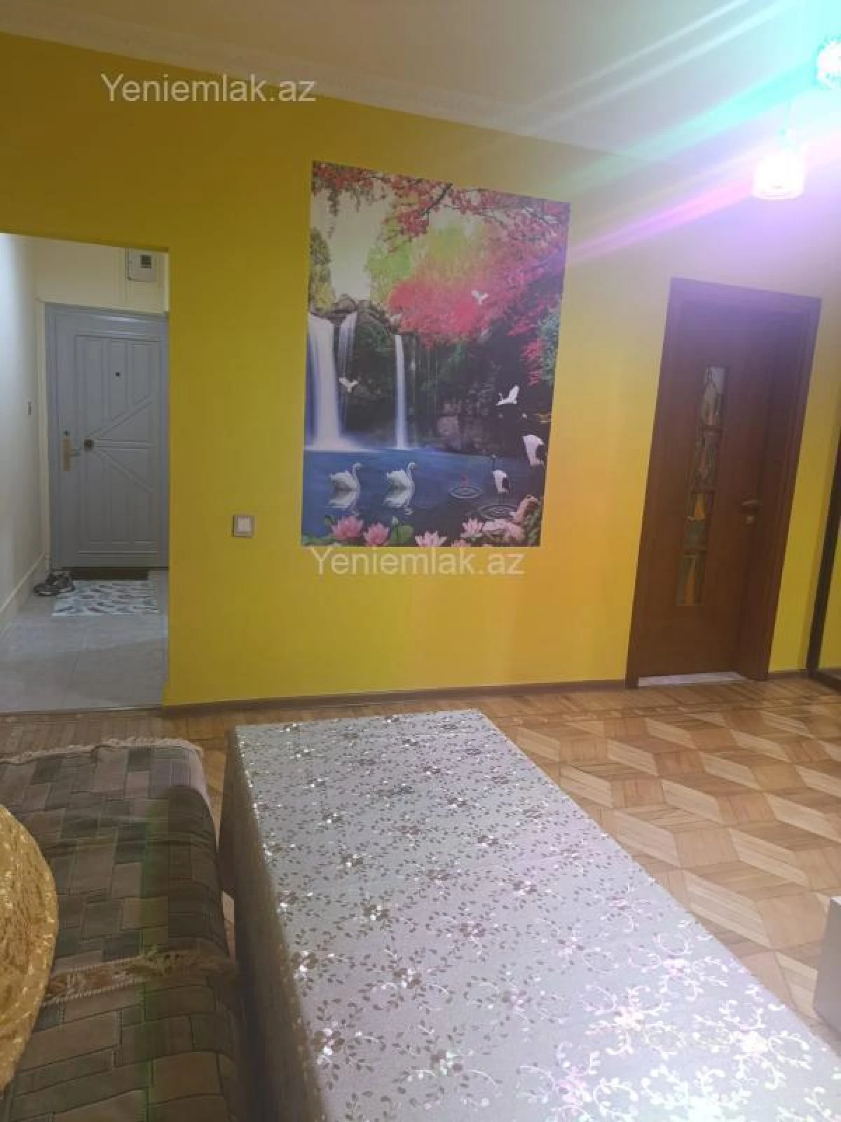 Satılır 2 otaqlı köhnə tikili 55 m²