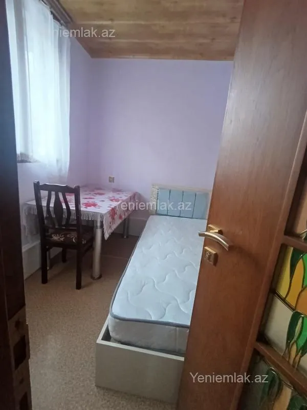 Satılır 2 otaqlı köhnə tikili 55 m²