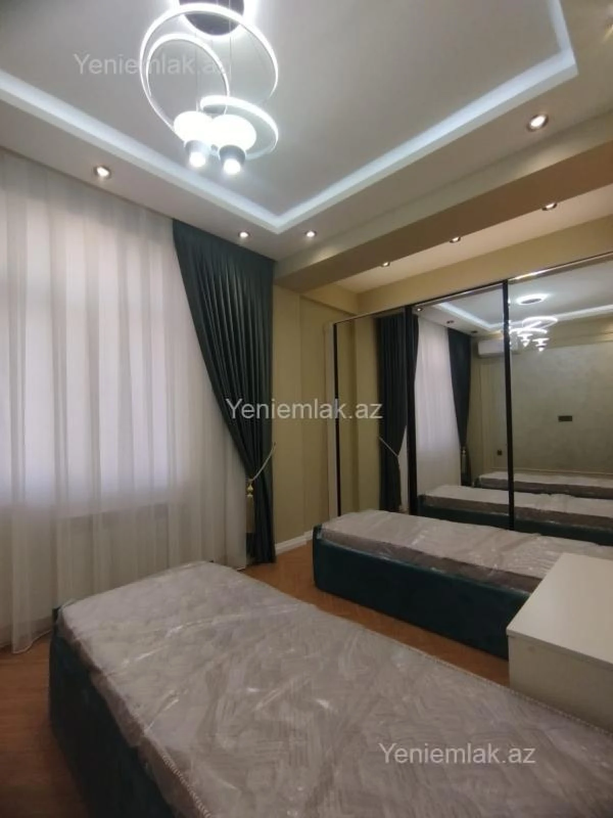 Satılır 4 otaqlı yeni tikili 137 m²