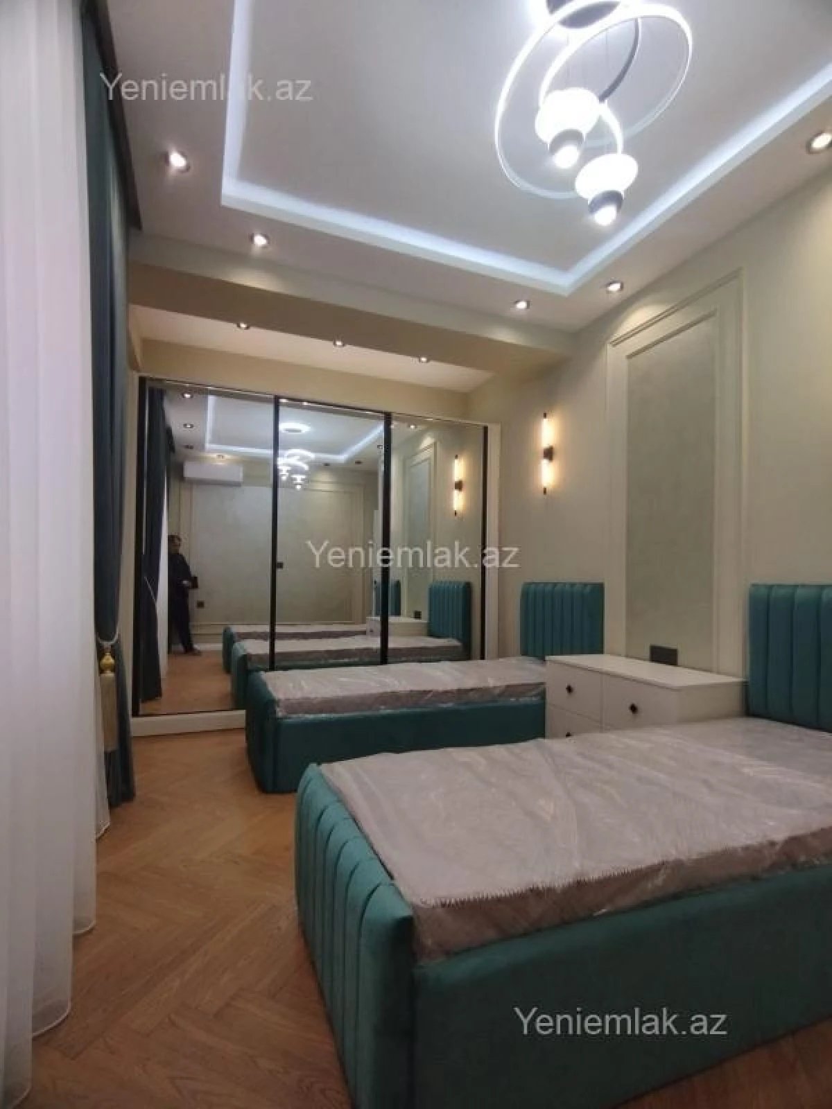 Satılır 4 otaqlı yeni tikili 137 m²