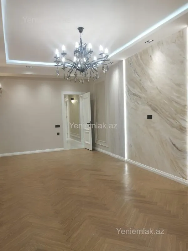 Satılır 4 otaqlı yeni tikili 137 m²