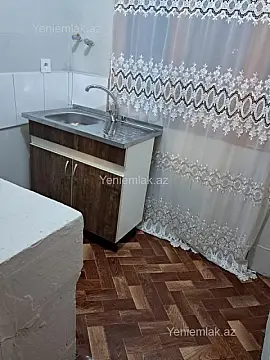 Satılır 1 otaqlı köhnə tikili 20 m²