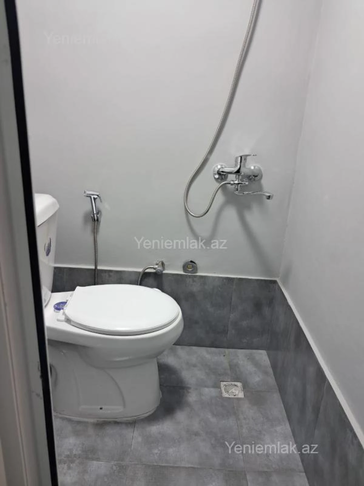 Satılır 1 otaqlı köhnə tikili 20 m²