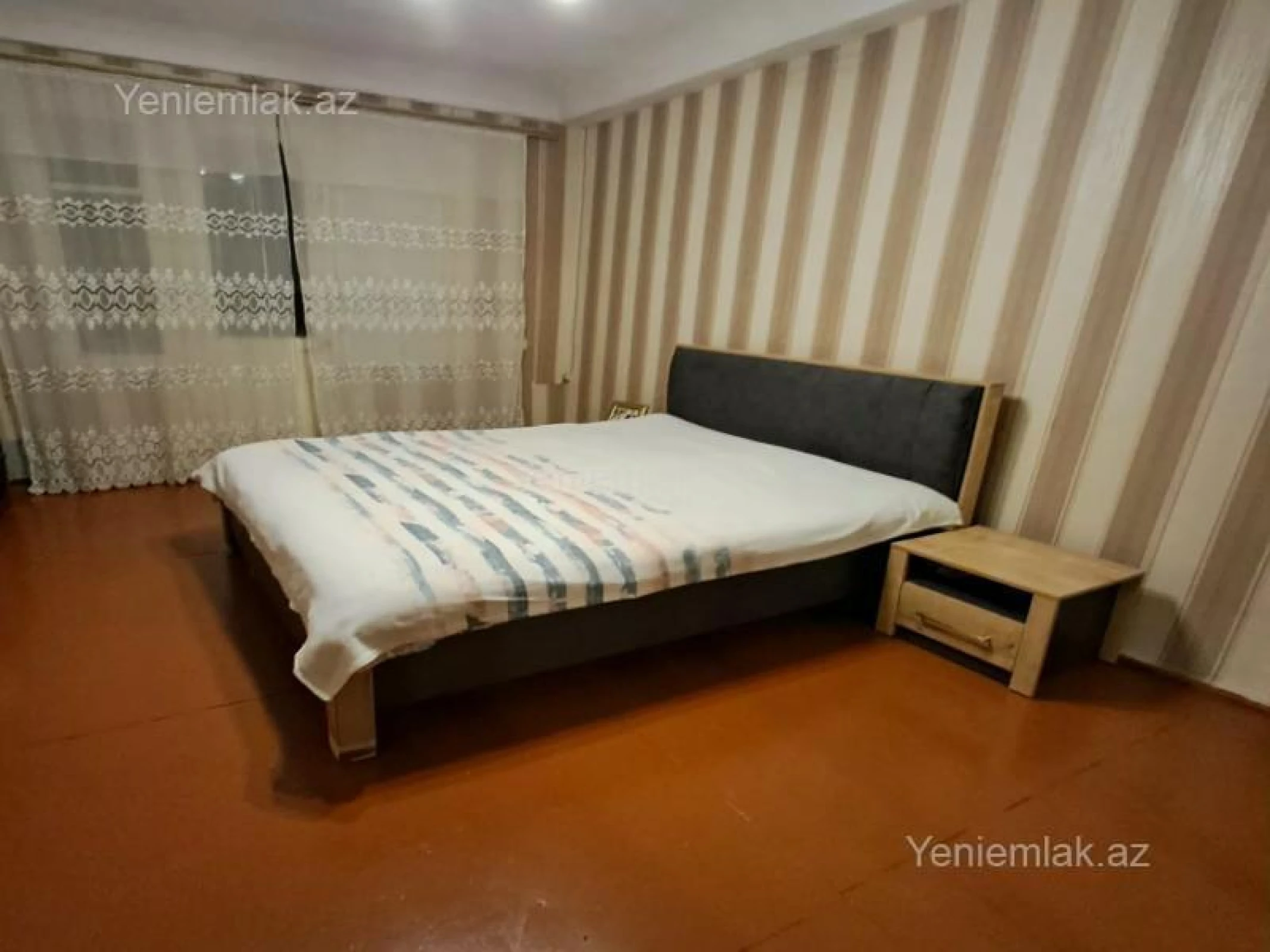 Satılır 1 otaqlı köhnə tikili 20 m²