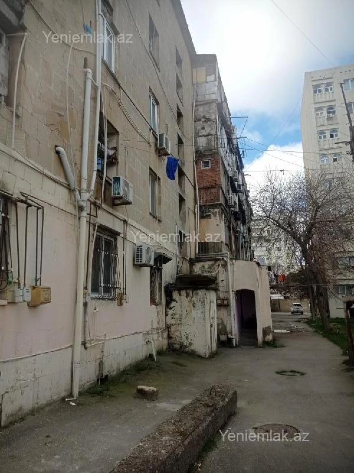 Satılır 1 otaqlı köhnə tikili 20 m²