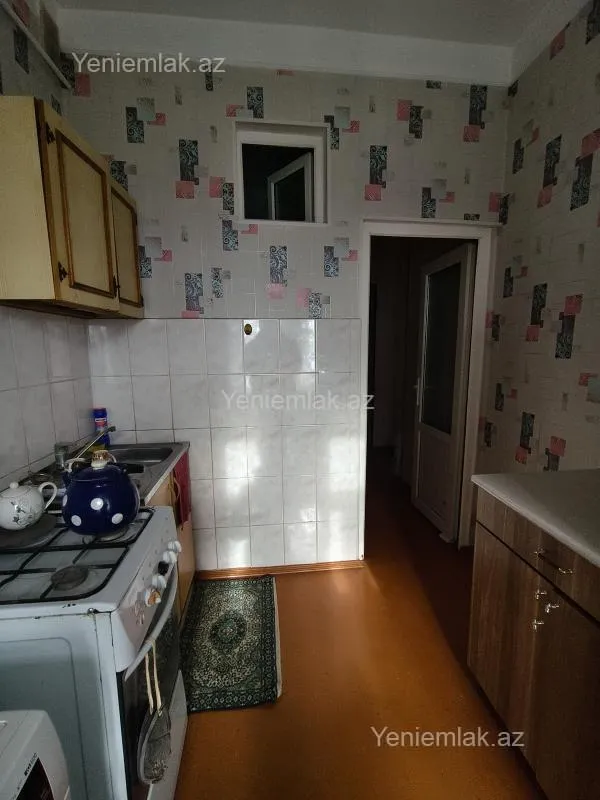 Satılır 4 otaqlı köhnə tikili 85 m²