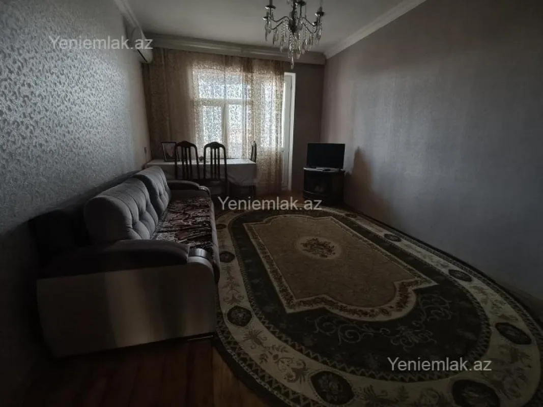 Satılır 4 otaqlı köhnə tikili 85 m²