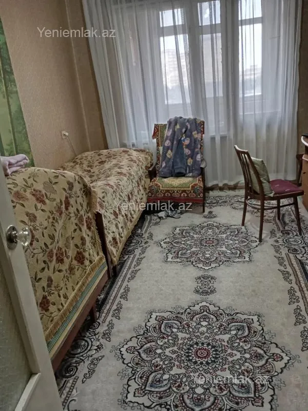 Satılır 3 otaqlı köhnə tikili 80 m²
