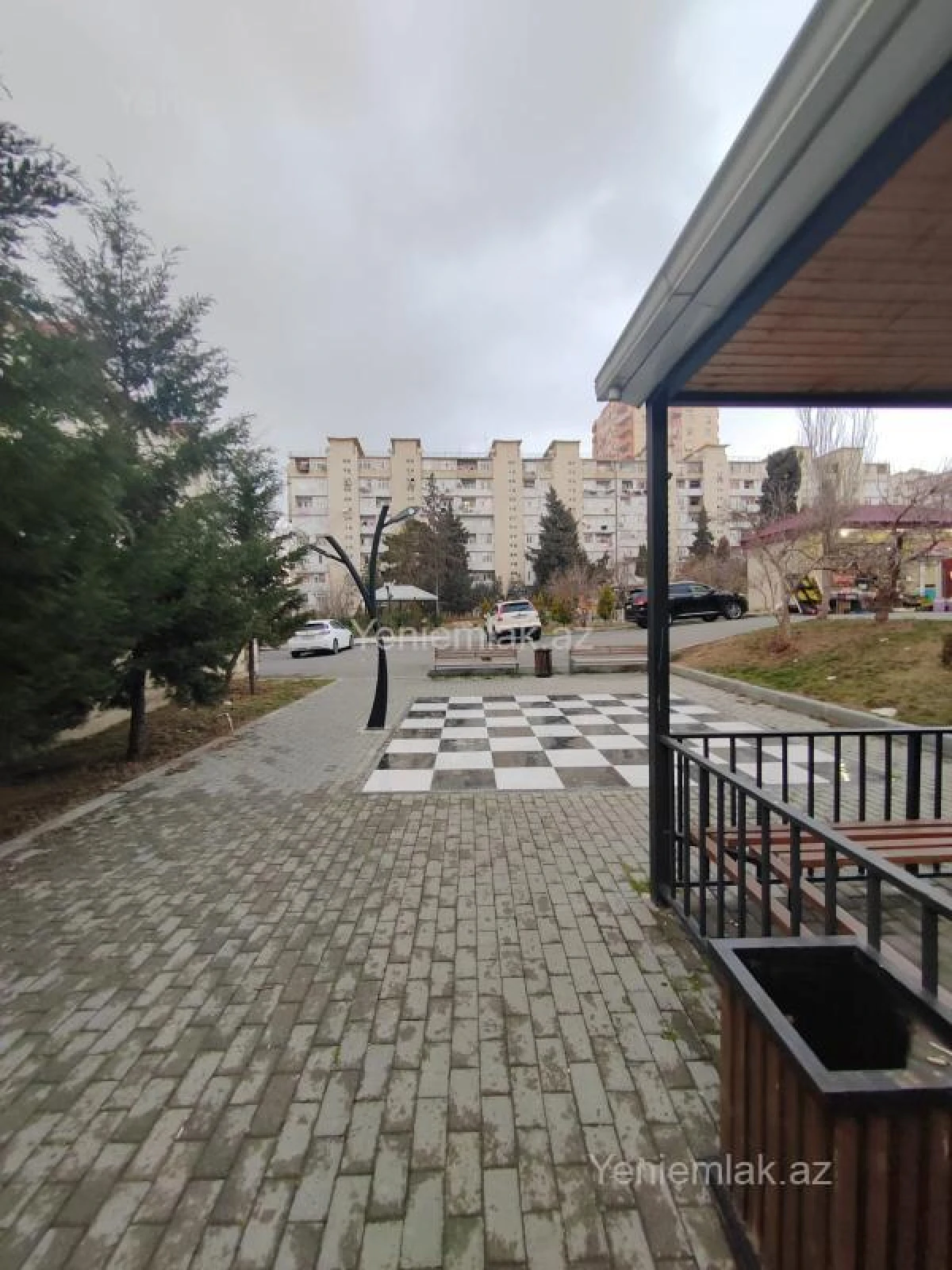 Satılır 3 otaqlı köhnə tikili 80 m²