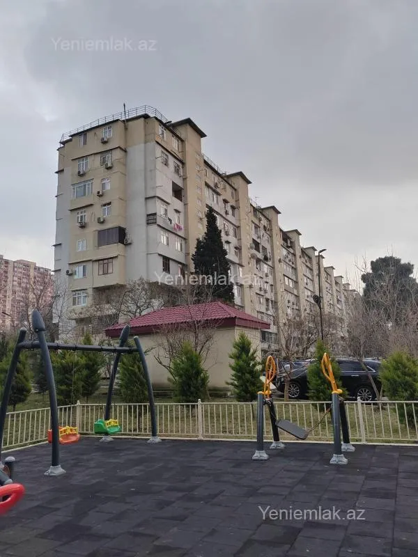 Satılır 3 otaqlı köhnə tikili 80 m²