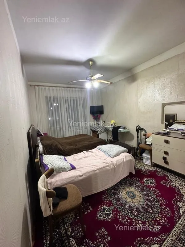 Satılır 3 otaqlı köhnə tikili 80 m²