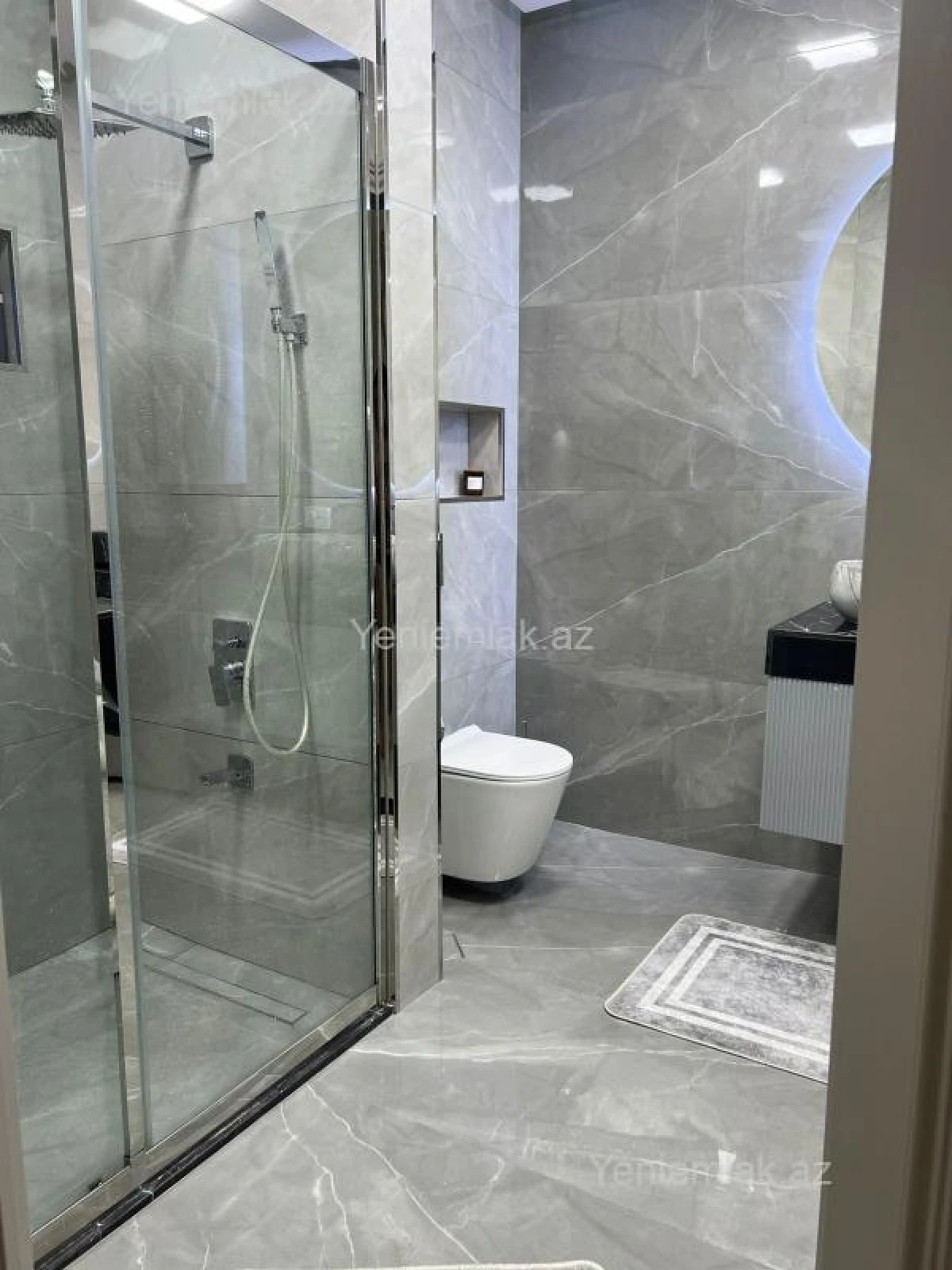 Satılır 3 otaqlı yeni tikili 135 m²