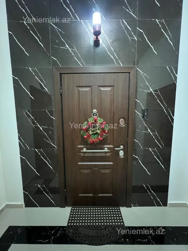 Satılır 3 otaqlı yeni tikili 135 m²