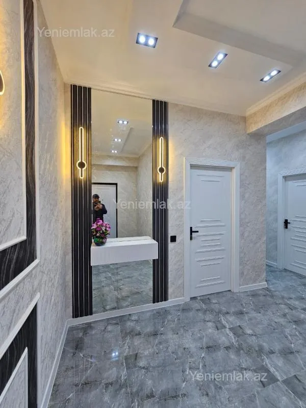 Satılır 3 otaqlı yeni tikili 90 m²