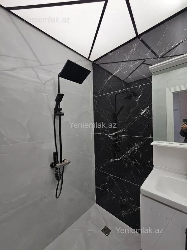 Satılır 3 otaqlı yeni tikili 90 m²