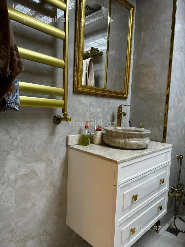 Satılır 3 otaqlı yeni tikili 98 m²