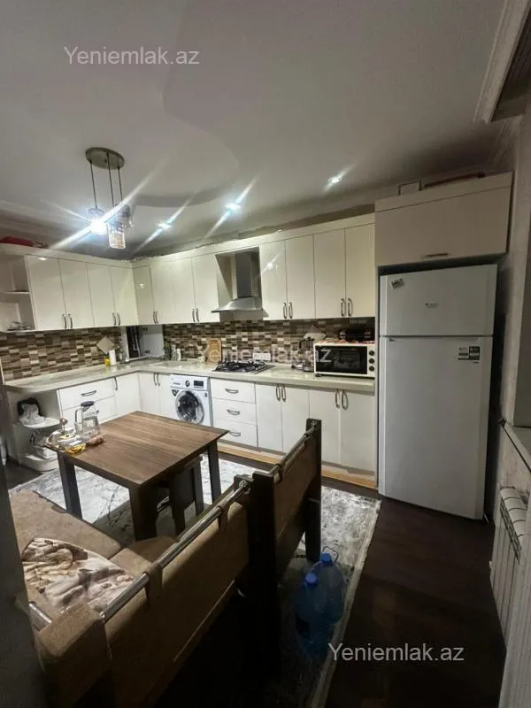 Satılır 2 otaqlı yeni tikili 70 m²