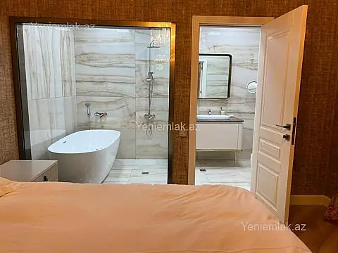 Satılır 4 otaqlı həyət evi 165 m²