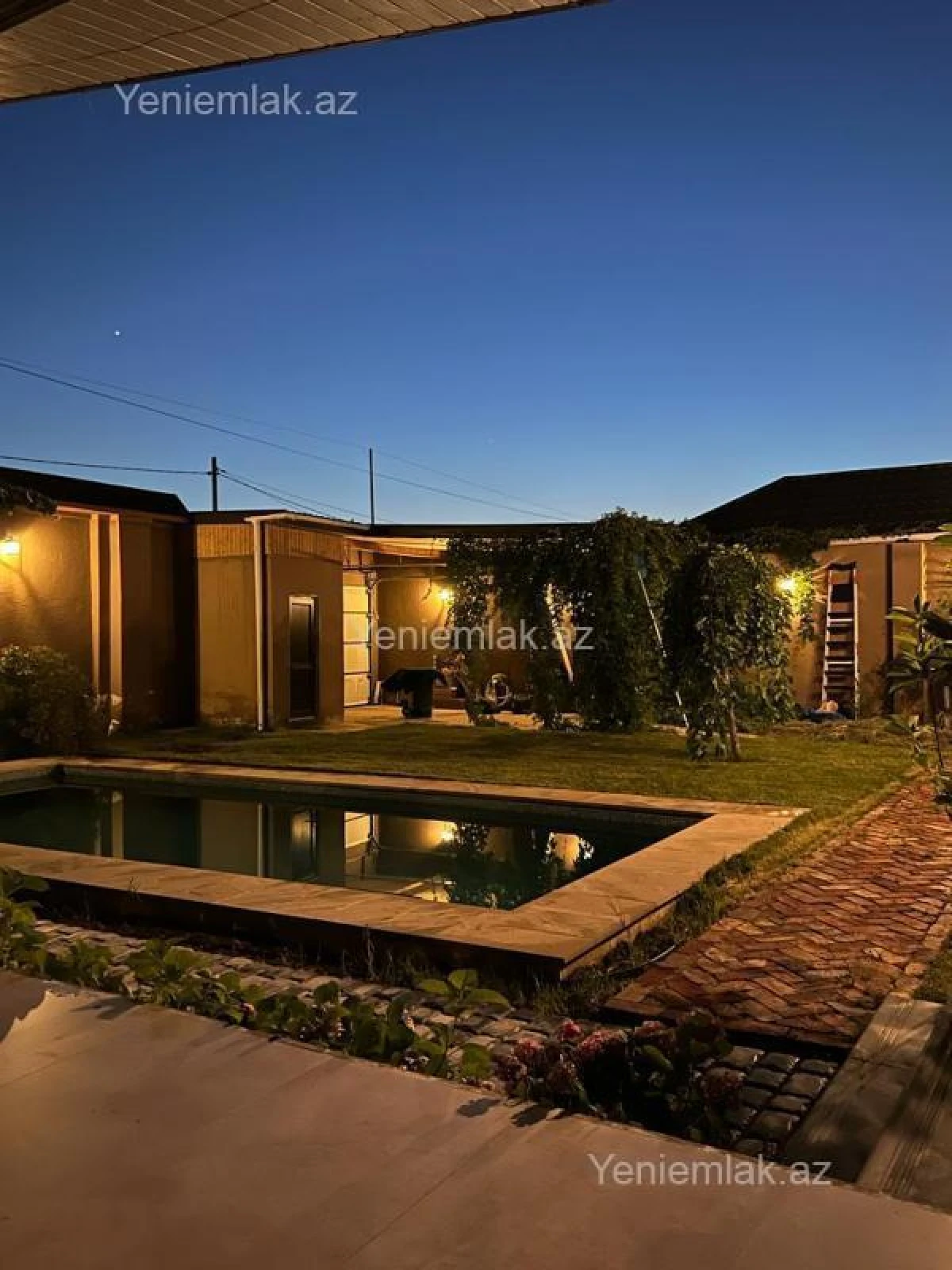 Satılır 4 otaqlı həyət evi 165 m²