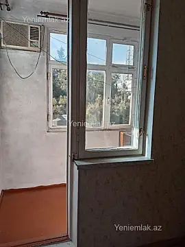 Satılır 2 otaqlı köhnə tikili 50 m²