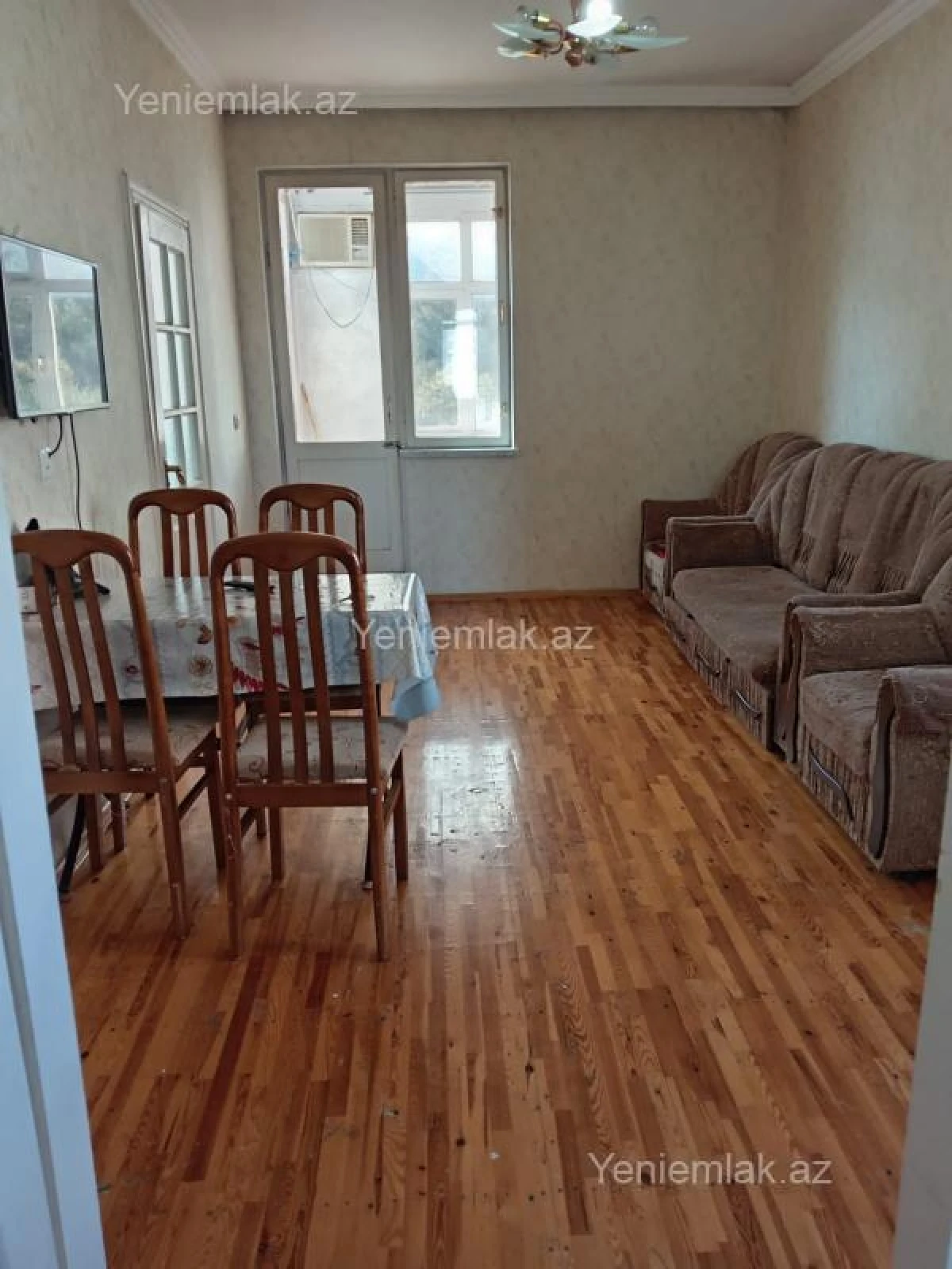 Satılır 2 otaqlı köhnə tikili 50 m²