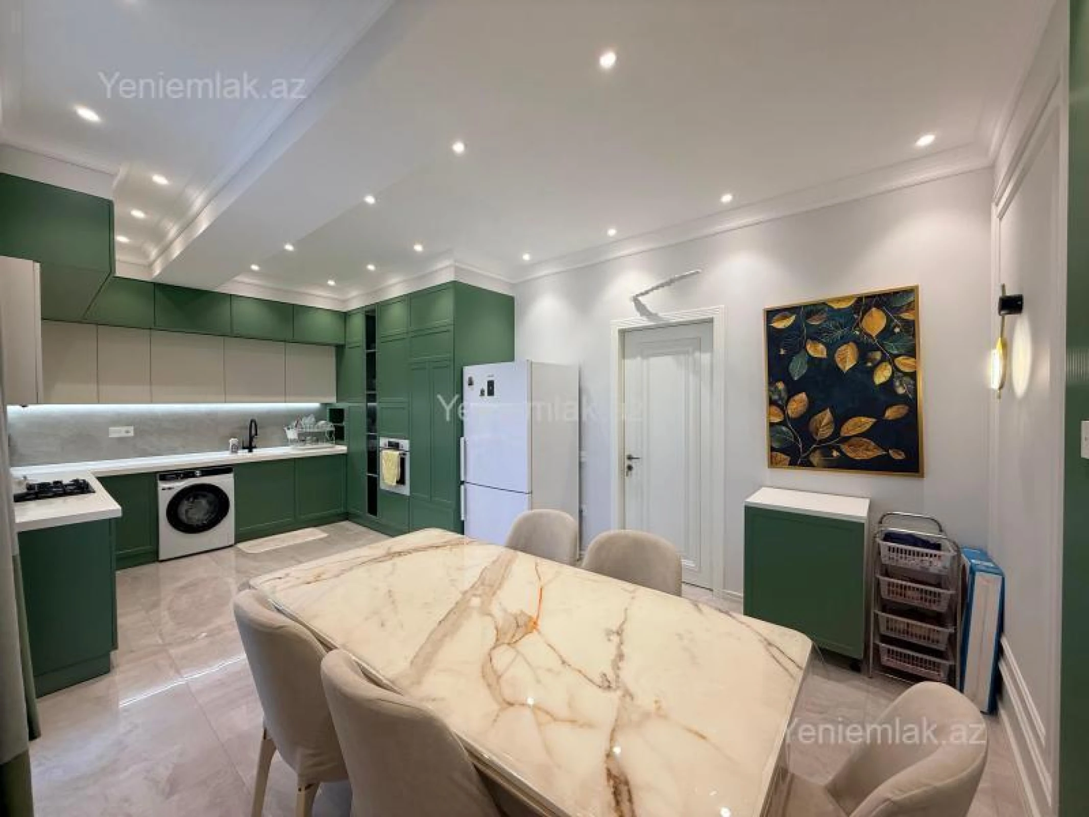 Satılır 3 otaqlı yeni tikili 137 m²