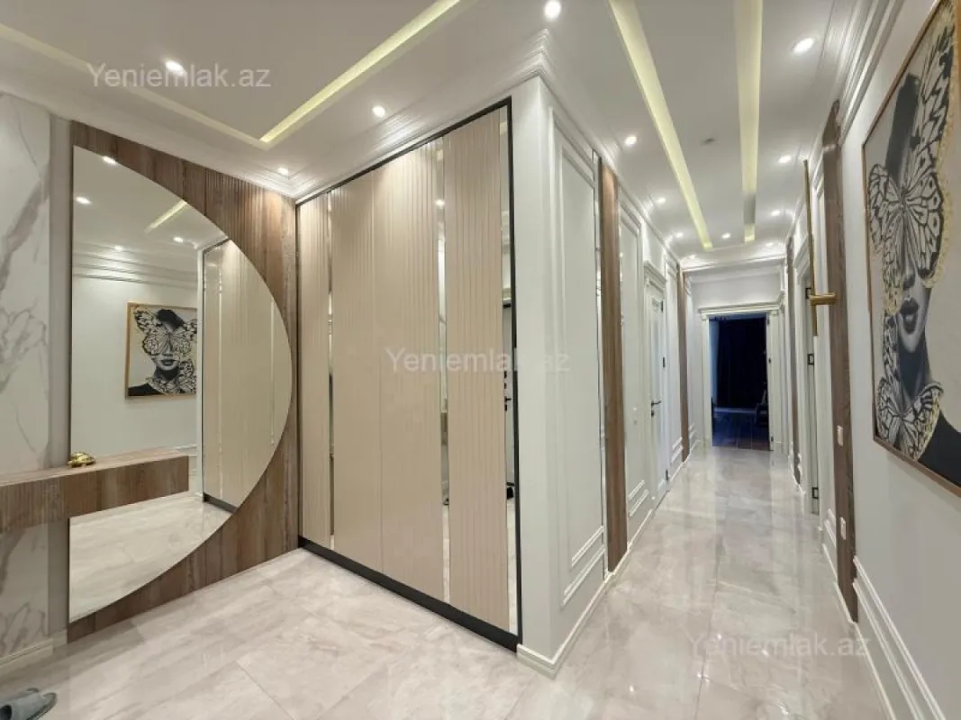 Satılır 3 otaqlı yeni tikili 137 m²