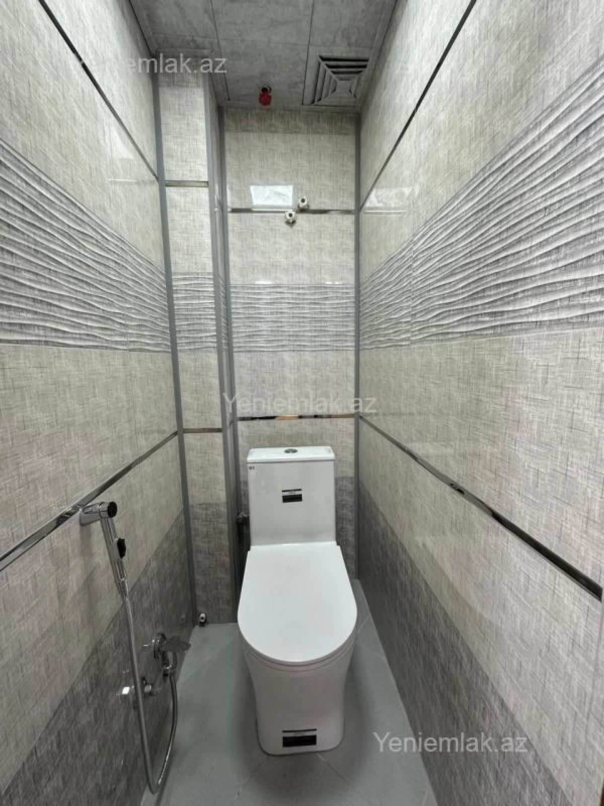 Satılır 4 otaqlı köhnə tikili 102 m²