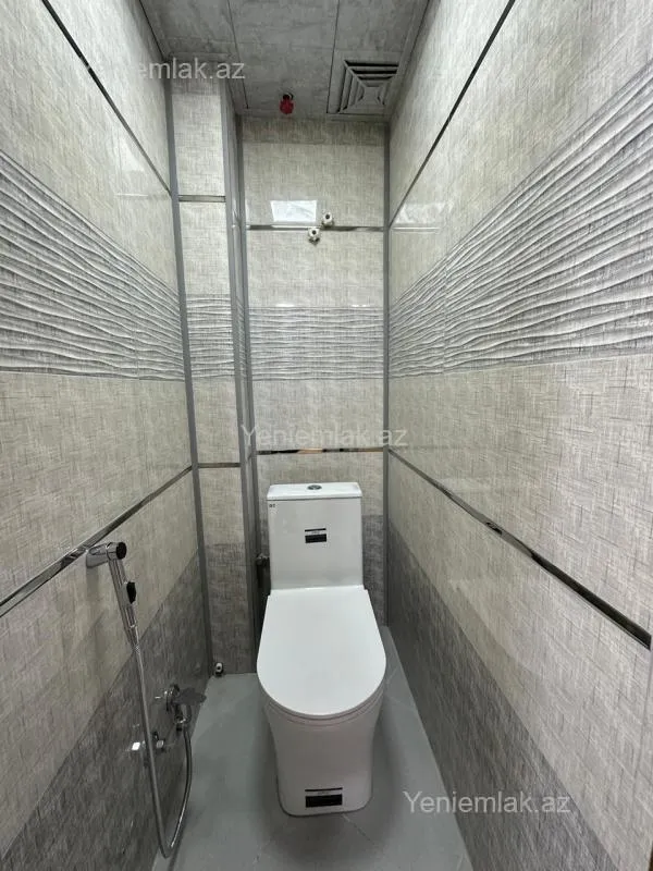 Satılır 4 otaqlı köhnə tikili 102 m²