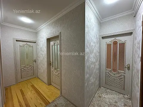 Satılır 4 otaqlı köhnə tikili 102 m²