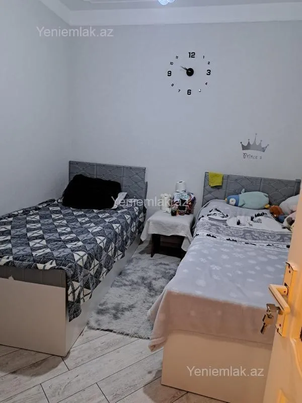 Satılır 4 otaqlı köhnə tikili 70 m²