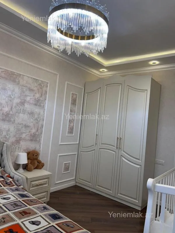 Satılır 3 otaqlı yeni tikili 150 m²