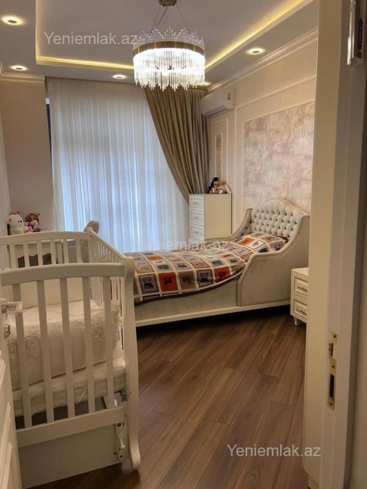 Satılır 3 otaqlı yeni tikili 150 m²