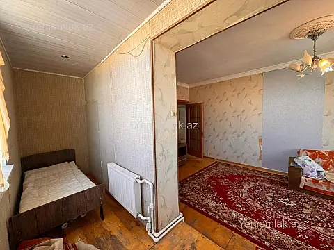 Satılır 2 otaqlı köhnə tikili 65 m²