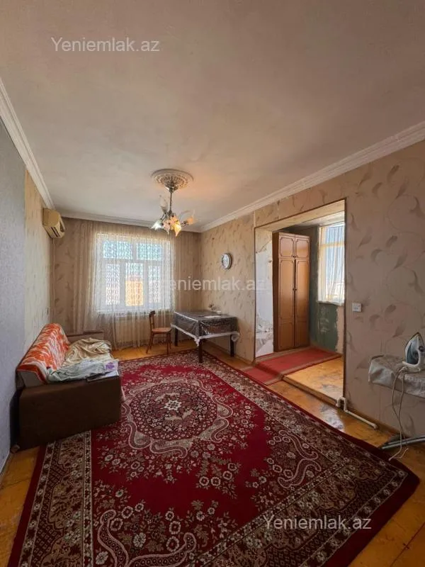 Satılır 2 otaqlı köhnə tikili 65 m²