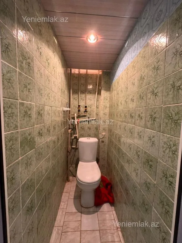 Satılır 2 otaqlı köhnə tikili 65 m²